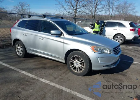 2016 Volvo Xc60 T5 Premier z USA, uszkodzony, nr VIN YV4612RK6G2857152